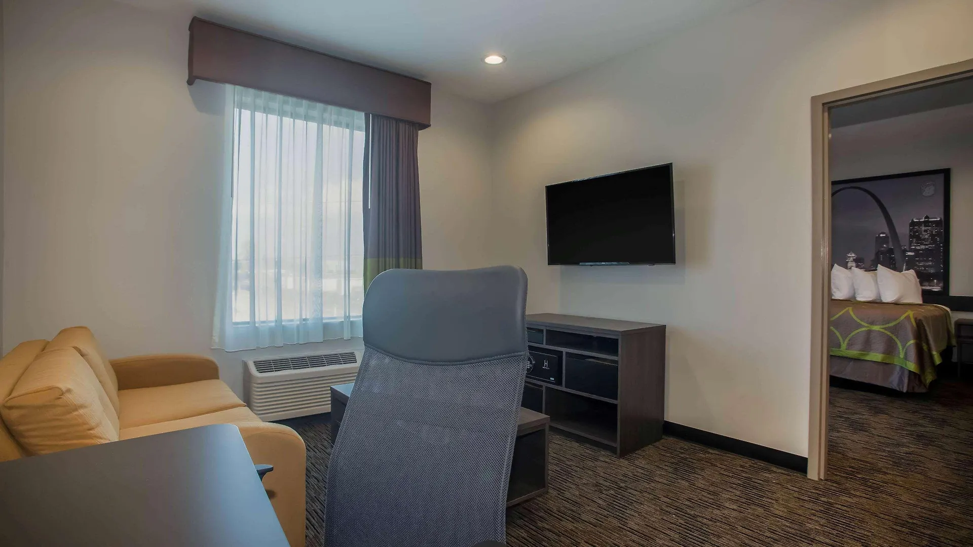 Super 8 By Wyndham St. Louis North Hotel Saint Louis